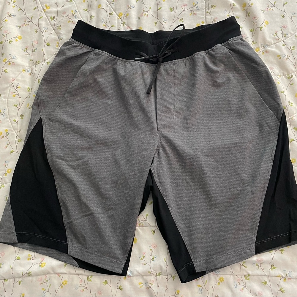 Lululemon Men’s Shorts Size M